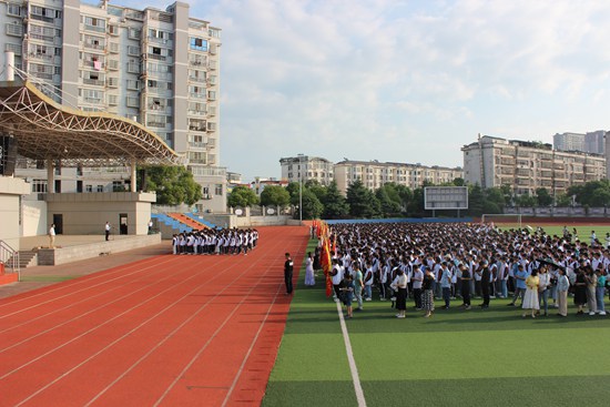 高一年级师生大会.jpg